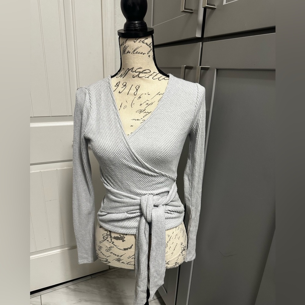 Express Women’s Surplice Gray Wrap Sweater EUC